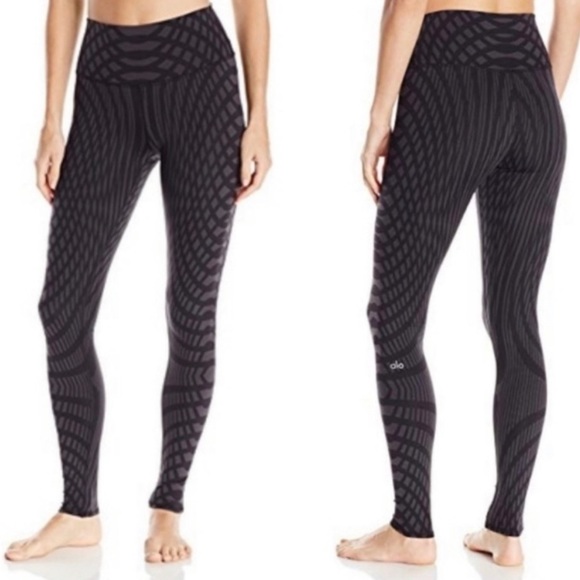ALO Yoga Pants - Alo Yoga High Waist Airbrush Legging Black Arches